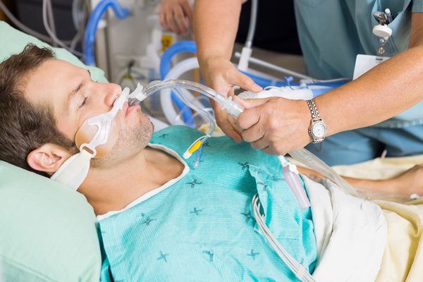 Intubação orotraqueal: o que é e para que serve?